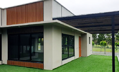2Storey with 4BR Brand New House for Rent in Manila Southwoods, Carmona, Cavite