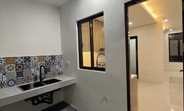 METROPOLIS EAST LUXERY HOME ANGONO