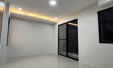 METROPOLIS EAST LUXERY HOME ANGONO