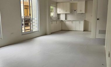 NEWLY BUILD HOUSE WITH 3 UNITS!!!