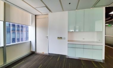Expansive Views, Prime Location: 1,020 sqm Office Space for Rent in BGC, Taguig