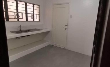 PN56160 Duplex House for Rent in MAKATI!