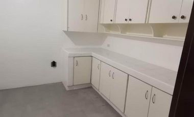 PN56160 Duplex House for Rent in MAKATI!
