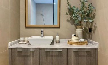 1 BR Beautifully Furnished Condo for Sale at the Reef Lapu-Lapu with Stunning Ocean View