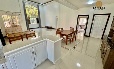 HIGH-CEILING HOME WITH GUESTHOUSE FOR SALE