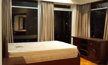 4BR Condo for Rent in Salcedo Park Condominium Makati City RH6460