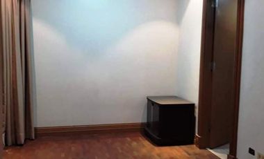4BR Condo for Rent in Salcedo Park Condominium Makati City RH6460