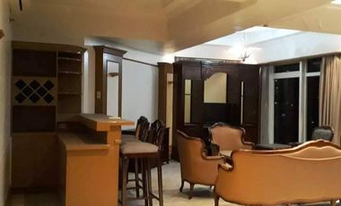 4BR Condo for Rent in Salcedo Park Condominium Makati City RH6460