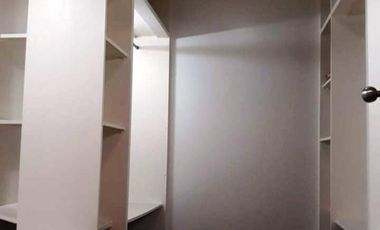 4BR Condo for Rent in Salcedo Park Condominium Makati City RH6460