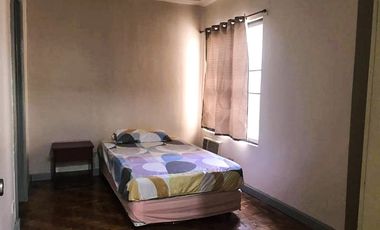 2BR Condo for Rent in Manhattan Square Salcedo Village Makati RH17953