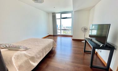 3BR IN TWO ROXAS TRIANGLE, MAKATI CITY,304SQM