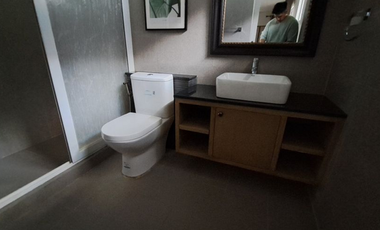 5-Bedroom House For Rent in Pulu Amsic Subdv., Angeles City Pampanga