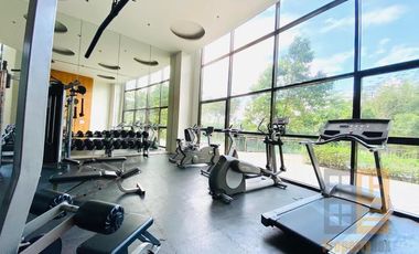 RARE  2BR TWO LEVEL LOWER PENTHOUSE ICON RESIDENCES BGC for Rent