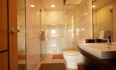 San Juan Midrise condominium unit For Sale