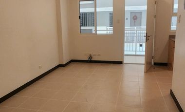 FOR SALE: 2BR Corner Unit with Parking –10th Floor, The Atherton by DMCI Homes