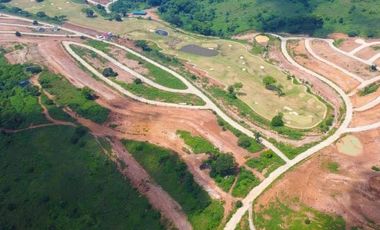 Condominium and lot in Camaya Coast Bataan