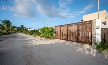 Venta Casa en San Benito Yucatán, a 100 metros del mar