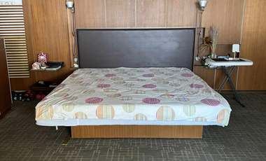 218 sqm Penthouse Unit With Parking And Panoramic view FOR SALE in 8 Wack wack