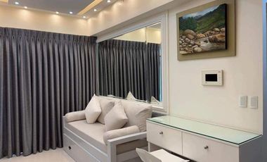 FULLY FURNISHED CONDO UNIT FOR SALE IN TAGAYTAY (W/PARKING) - TWINLAKES TAGAYTAY