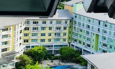 one serendra  2 br penthouse at  mahogany tower for rent