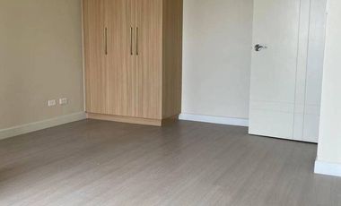 Penthouse Condominium Unit For Rent in Six Senses Residences 4 at Pasay City