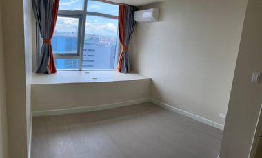 Penthouse Condominium Unit For Rent in Six Senses Residences 4 at Pasay City