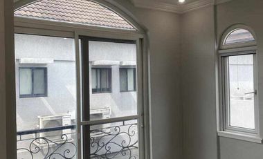 HOUSE AND LOT FOR LEASE AT MCKINLEY HILL TAGUIG