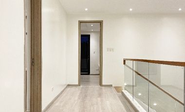 FOR SALE: Brand New 5 Bedroom House in Tahanan near Makati