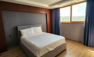 For lease 2 Bedrooms Condominium unit inside Clark, Mabalacat, Pampanga