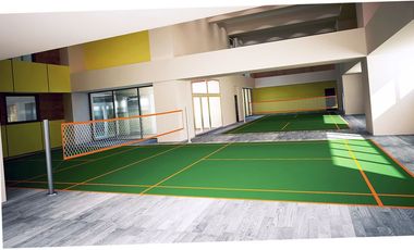 NICE 1 bedroom @ Victoria de Manila for SALE