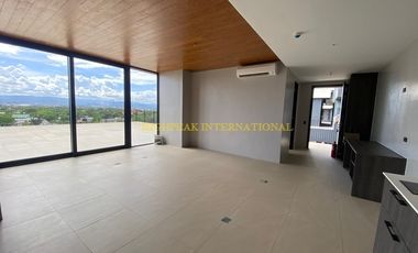 FOR RENT: Spacious Studio with Massive Common Balcony – THE REEF, Mactan