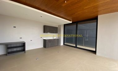 FOR RENT: Spacious Studio with Massive Common Balcony – THE REEF, Mactan