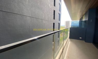 FOR RENT: Studio with Balcony & Partial Sea View – THE REEF, Mactan