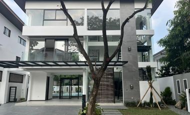 For Sale Brand New 5 Bedroom House and Lot in Hillsborough, Muntinlupa City