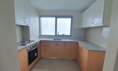 Bayshore 2 For rent Semi-Furnished 2 Bedroom in Tambo, Parañaque