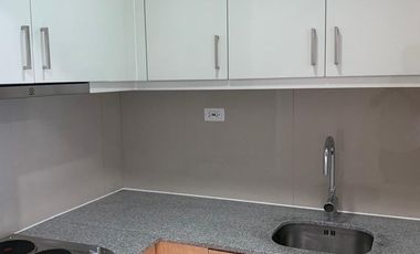 Bayshore 2 For rent Semi-Furnished 2 Bedroom in Tambo, Parañaque