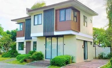 Place Near Metro Manila l Tagaytay l SmCITY  Along the highway Cavite
