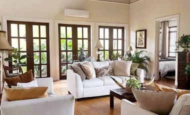 Mediterranean House & lot Near Clark