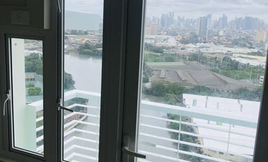 FOR SALE 2BR UNIT IN SUNTRUST SOLANA