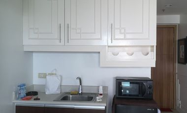 For sale 1 bedroom condo with views of Manila Bay beside US Embassy