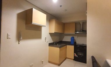 2BR Condo For Rent / Lease in Park West BGC 2 bedroom 1 parking Fully Furnish
