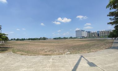 2,500 sqm PRIME lot for lease in Clark Global City the future BGC of the North