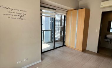 2BR for Rent in BGC Uptown Ritz