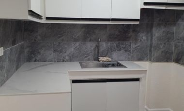 house and lot for sale it can be an apartment