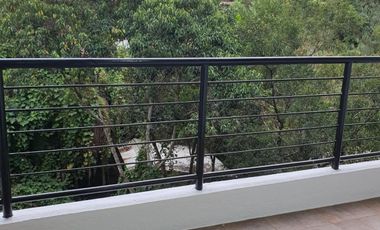 house and lot for sale it can be an apartment
