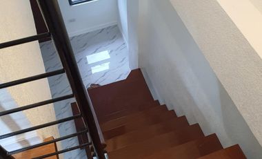 house and lot for sale it can be an apartment