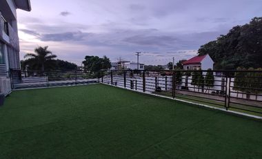 For Sale: Fully Furnished Industrial and Elegant 3 Storey home, San Fernando