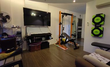 For Sale: Fully Furnished Industrial and Elegant 3 Storey home, San Fernando