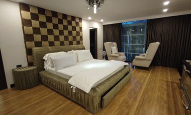 For Sale: Fully Furnished Industrial and Elegant 3 Storey home, San Fernando