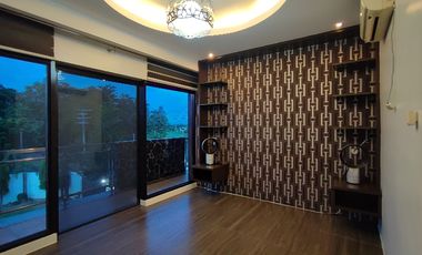 For Sale: Fully Furnished Industrial and Elegant 3 Storey home, San Fernando